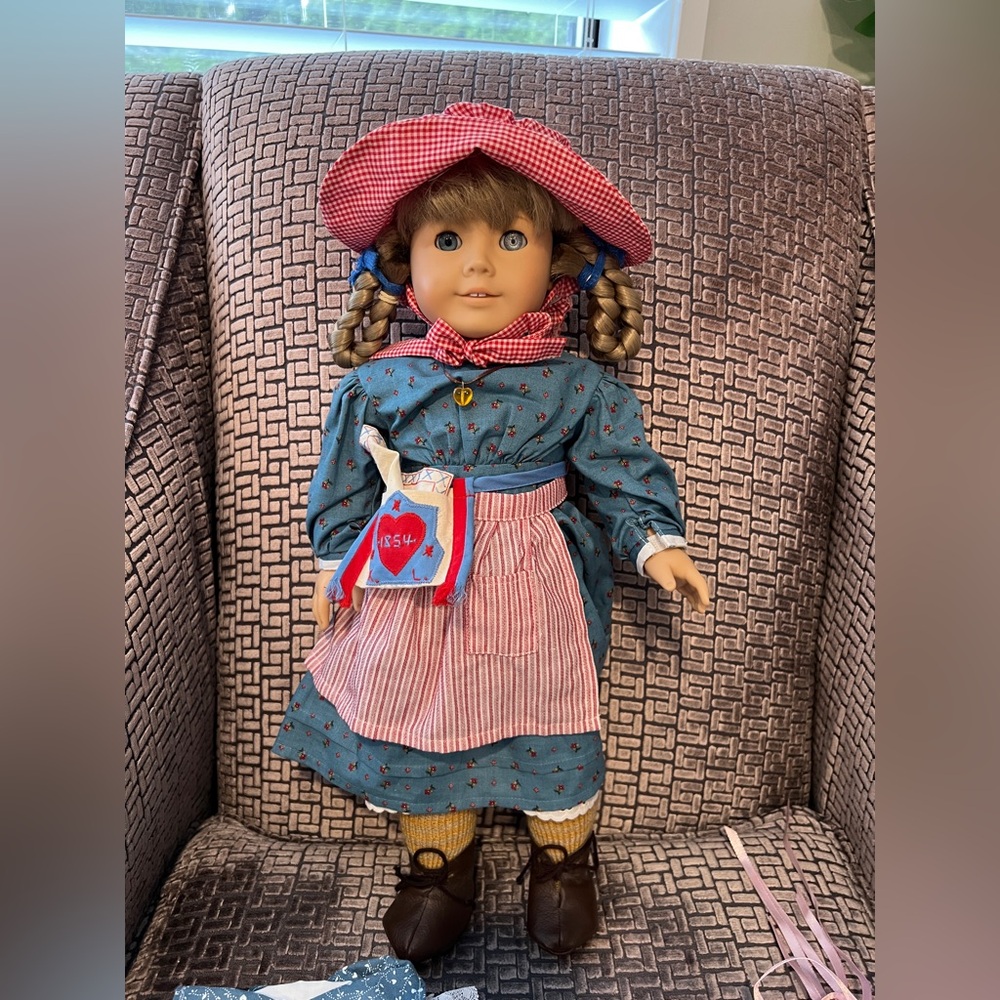 American Girl Doll - Kirsten
Includes some accessories